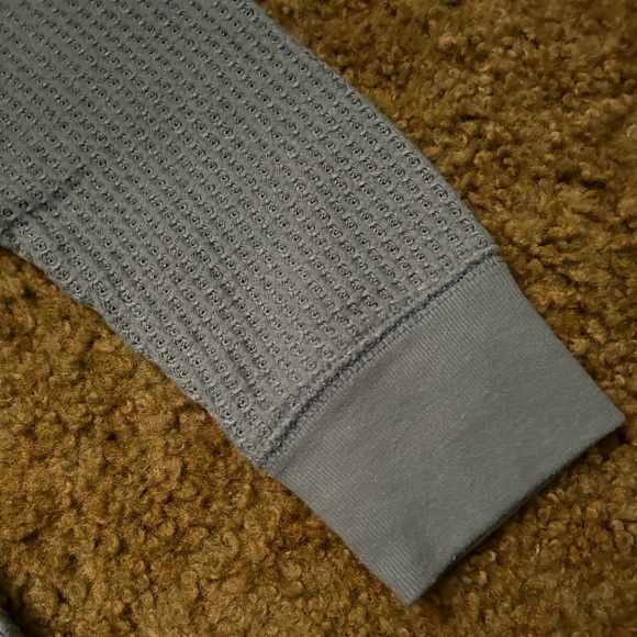 Old Navy Waffle Shirt - Picture 7 of 7